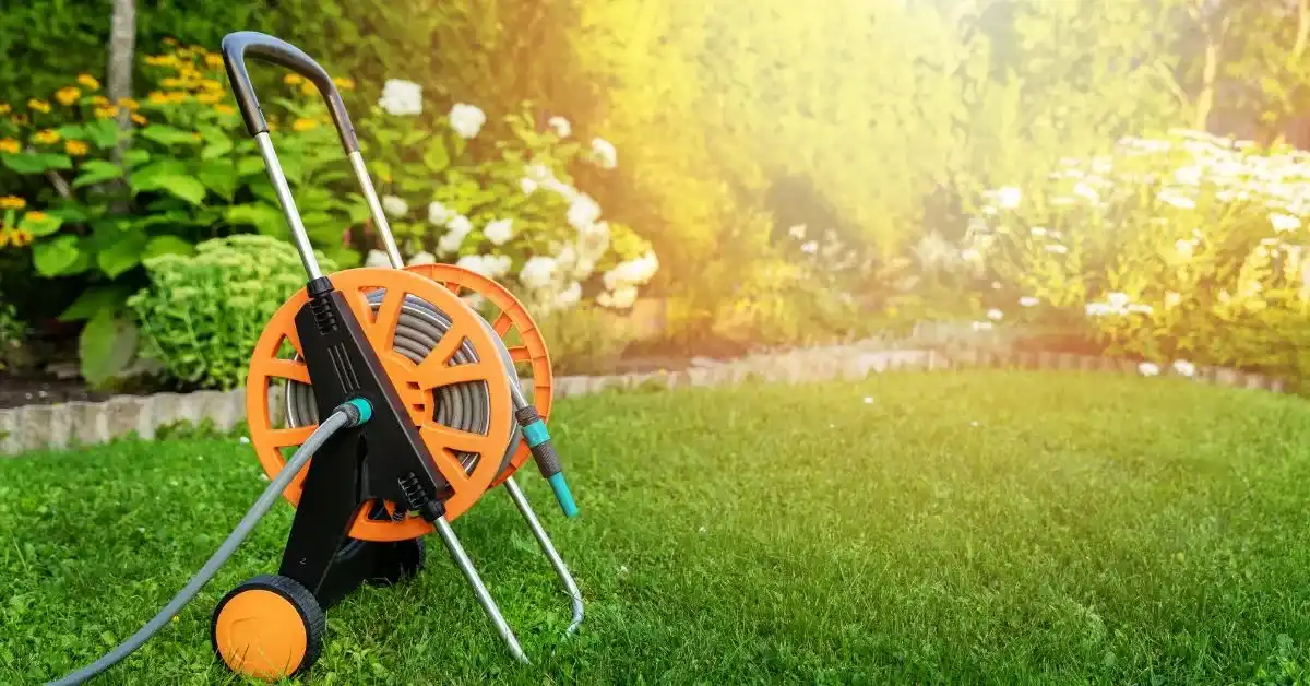 how to use a garden hose reel cart